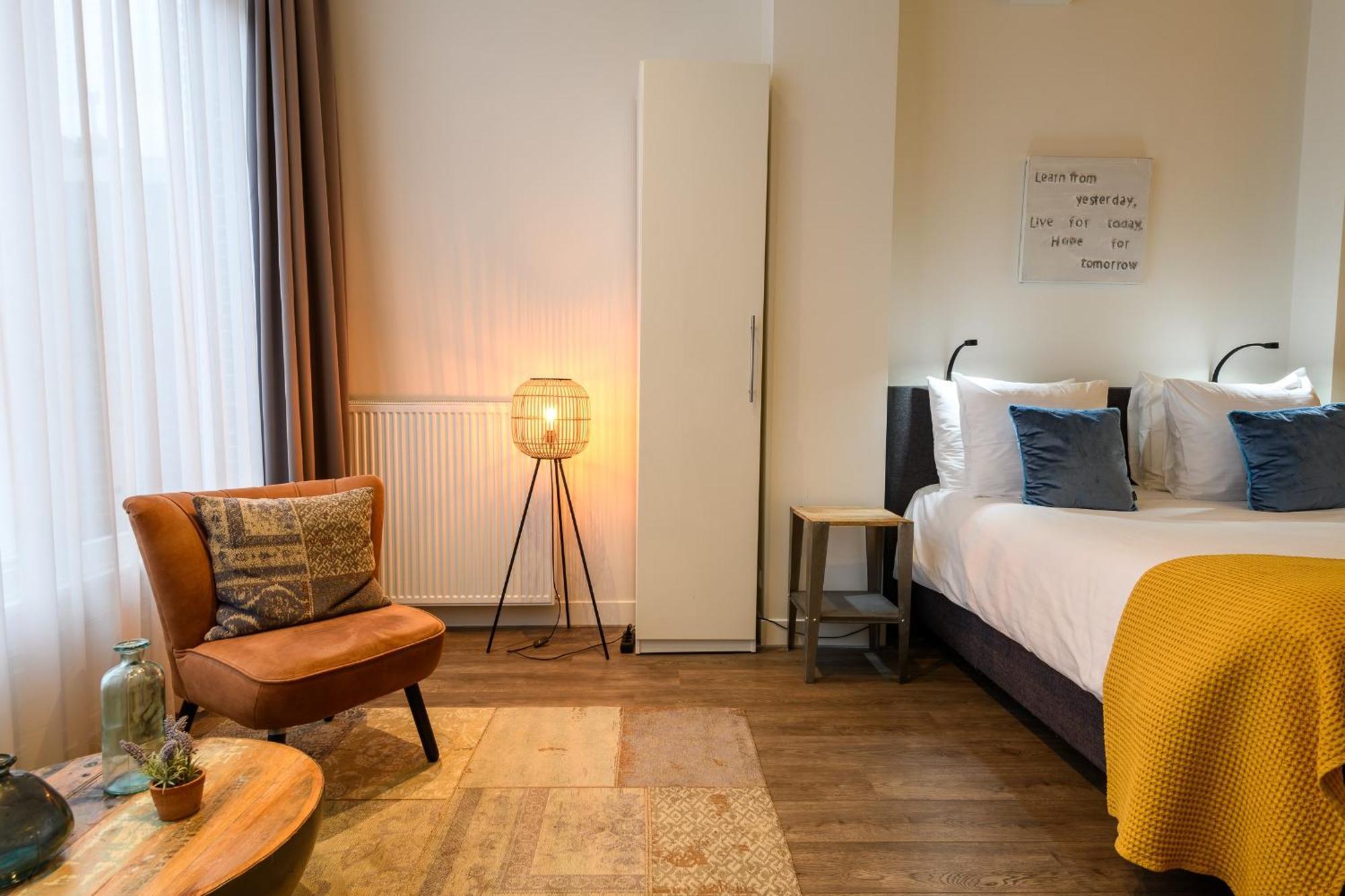Hotel Oranjestaete ไนเมเคิน ภายนอก รูปภาพ